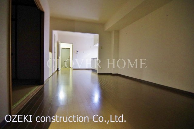 グランシャリオ千間台の居間・リビング