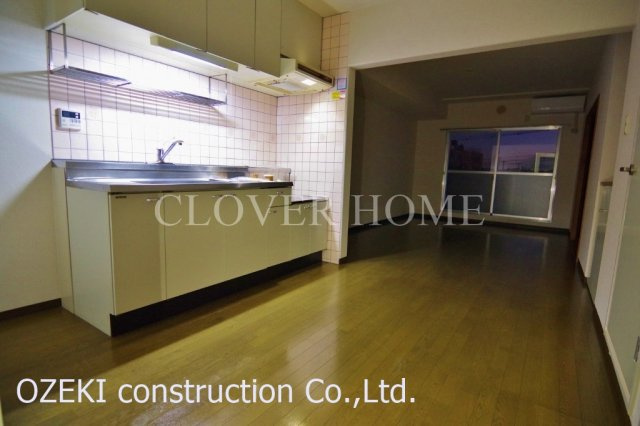 グランシャリオ千間台の居間・リビング