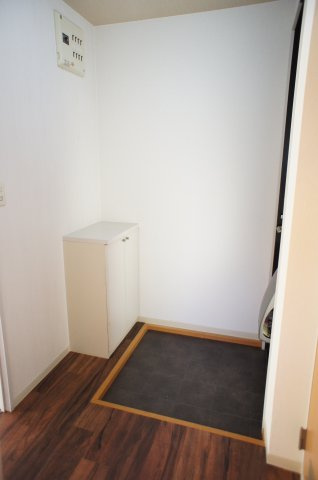 メルヴィルA棟の玄関