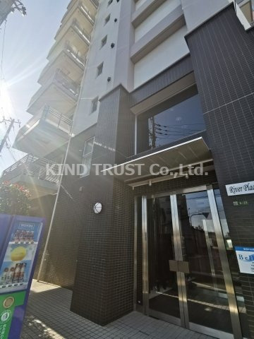 リバープレイス梅田北のエントランス|ゆとりのあるエントランスです