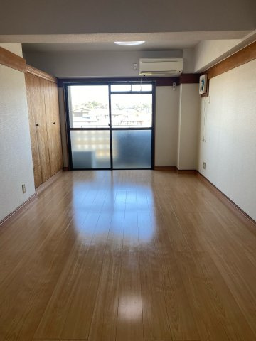 シャローム山城の洋室