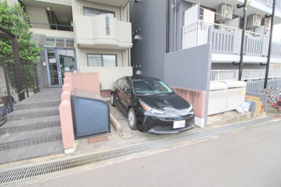 【駐車場】 | エレガンス緑地公園