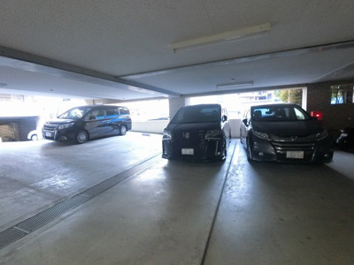 【駐車場】 | パール岸谷公園 | 平置き駐車場です。