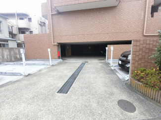 【駐車場】 | 機械式駐車場です。