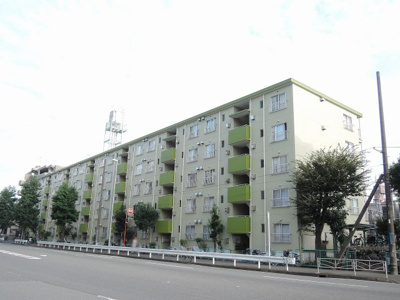 【外観】 | 三田川崎大師コーポ | 総戸数70戸、昭和53年5月築のマンションです。
専有面積52.77平米、3DKのリフォームお部屋となります。