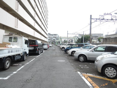 【駐車場】 | 上星川団地３号棟 | 平置き駐車場です。