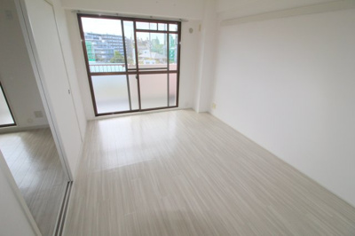 【洋室】 | 新千里ハイツこうじ