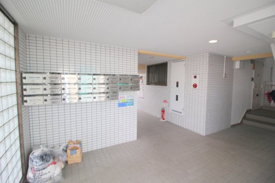 【エントランス】 | 新千里ハイツこうじ