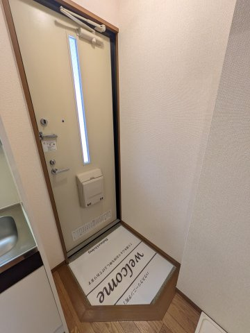 ヒルズ綱島の玄関