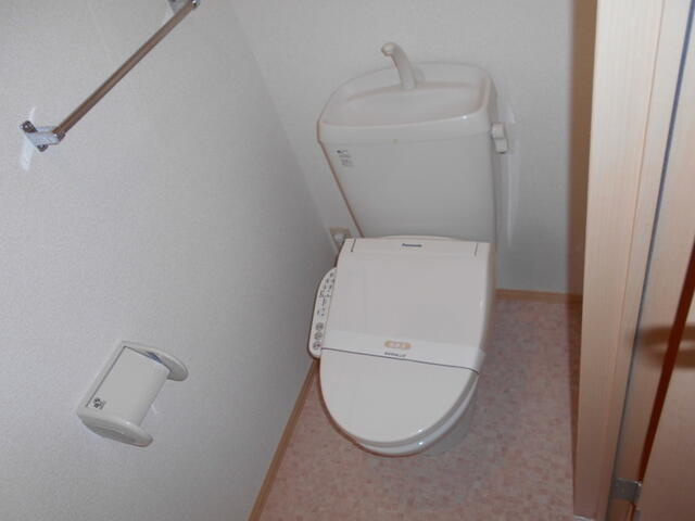 ファミール B棟のトイレ