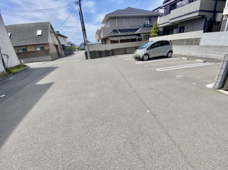 【駐車場】