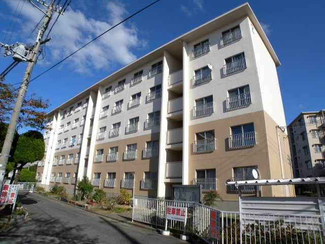 伊川谷住宅