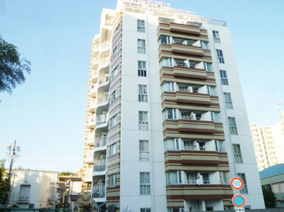 【外観】 | 南千里ガーデンズ | 【現地写真】鉄筋コンクリート造の45戸の分譲マンション♪