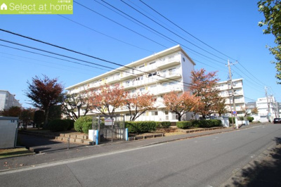 【外観】 | 海老名プラーザ　19号棟　4階　2LDK　リフォーム済み | 宅地建物取引士による不動産のご説明・現地のご案内、住宅金融普及協会住宅ローンアドバイザーが住宅ローンのアドバイスから融資実行までのお手伝いをしっかりサポートします♪