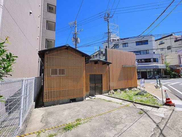 吉田貸家店舗の外観