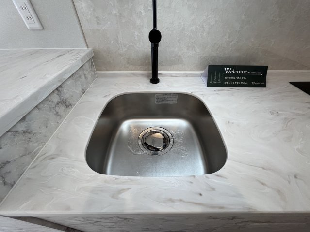 PHOENIX Clove Tomoiの駐車場