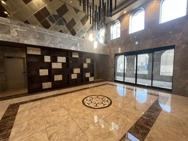 PHOENIX Clove Tomoiのロビー