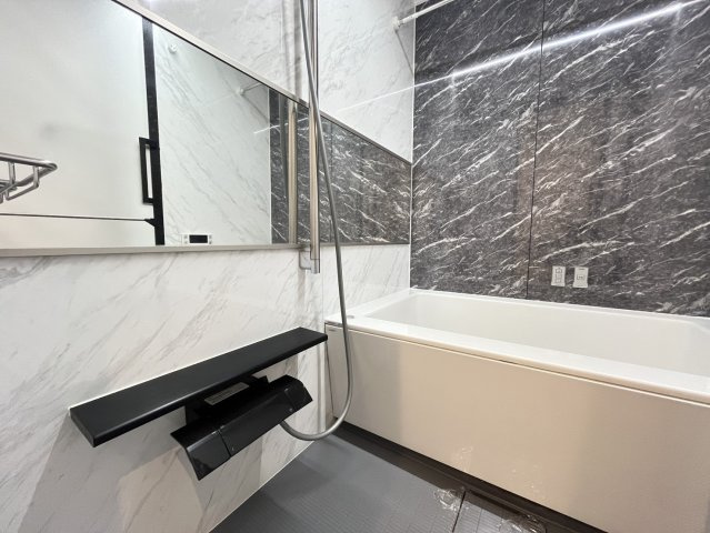 PHOENIX Clove Tomoiの浴室