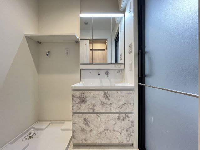 PHOENIX Clove Tomoiの独立洗面台