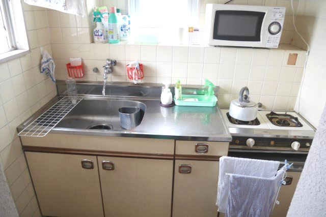 アセンドビル　２階真ん中のキッチン|共用