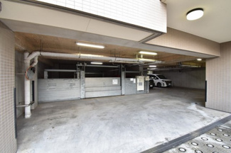 【駐車場】 | 敷地内の駐車場です。