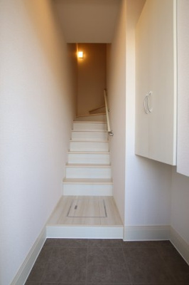 【玄関】 | grasmereB棟（ｸﾞﾗｽﾐｱ）