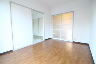 【居間・リビング】 | イーストハイツ