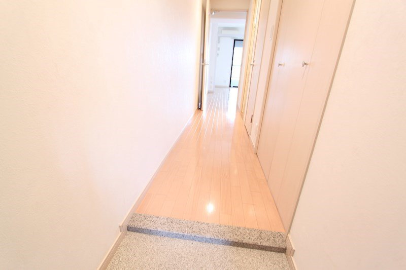 サンロージュ水前寺公園の玄関