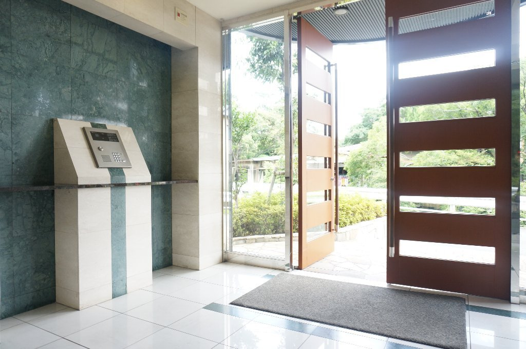 サンロージュ水前寺公園のエントランス