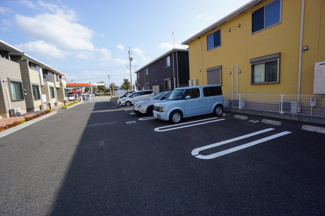 【駐車場】