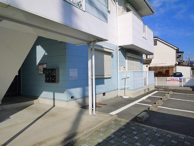 サンハイム（法華寺町）のエントランス