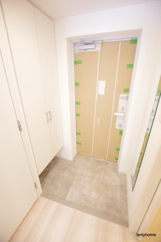 セレニテ日本橋プリエ　仲介手数料無料の玄関