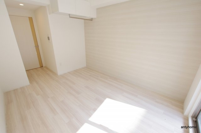 セレニテ日本橋プリエ　仲介手数料無料の洋室