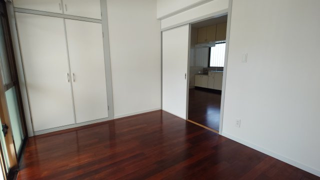 マンション昌の居間・リビング