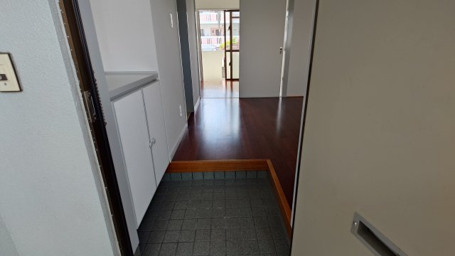 マンション昌の玄関