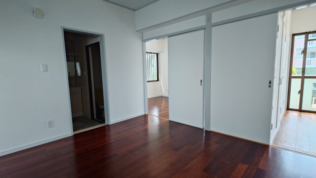 マンション昌の居間・リビング