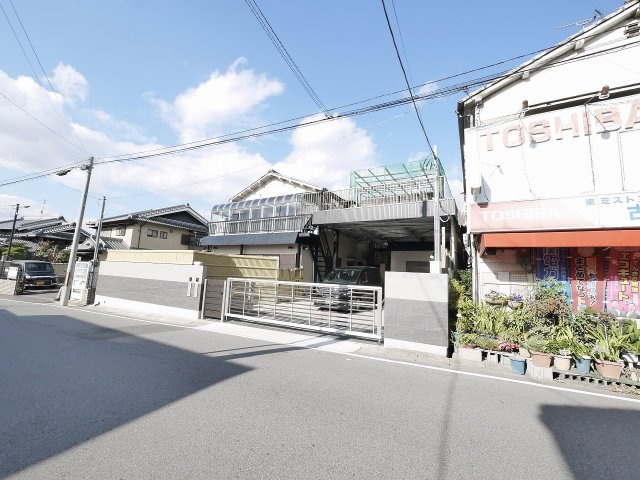 京終貸家の外観