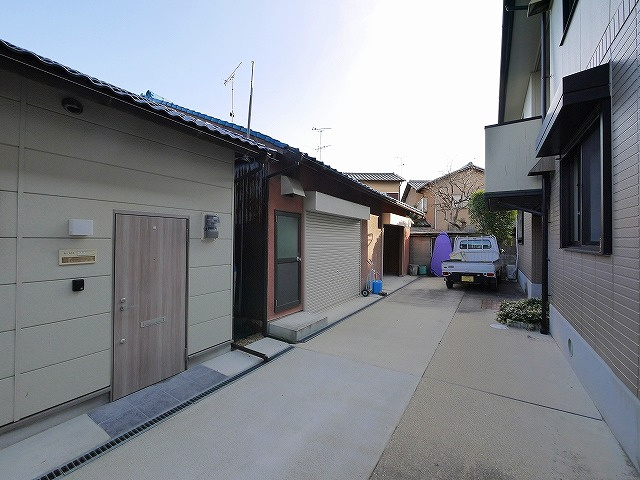 川嶋倉庫の周辺