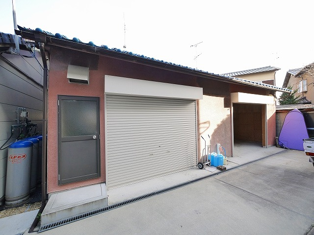 川嶋倉庫の外観
