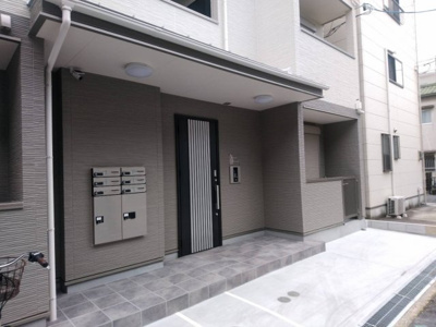 【エントランス】 | グランメゾン南余部