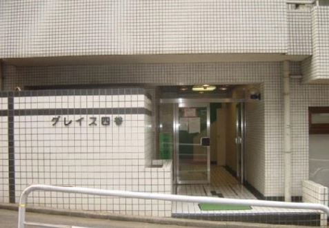 グレイス四谷の外観|エンブレム