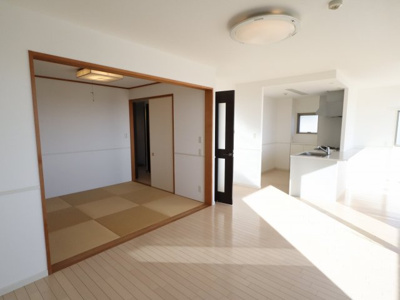 【居間・リビング】 | ジョイフルプラザ土居田