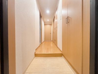 【玄関】 | COZY COURT 三軒茶屋 TOKYO