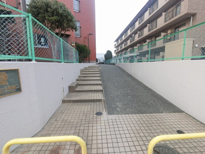 【エントランス】 | ライオンズマンション小机第2 | エントランス部分です。