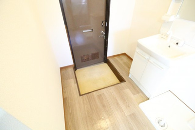 【玄関】 | オオタニサンクレバー