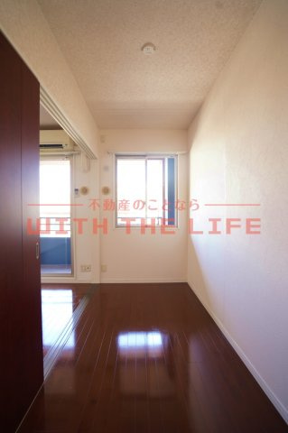 ルネッサンス21久留米六ツ門【キャッシュバック対象物件】の洋室|コンパクトで使いやすい洋室です