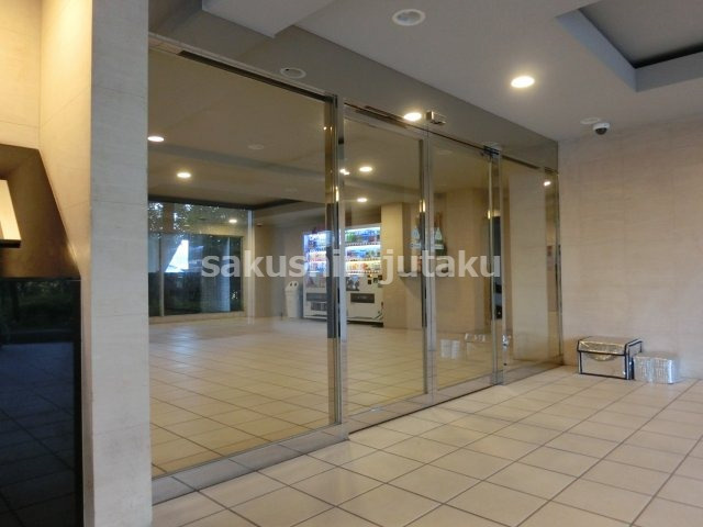 ダイヤモンドマンションビーランド　５階　角住戸のエントランス|ダイヤモンドマンションビーランド　５階部分　平成１９年建築　３LDK 　専有９５㎡　バルコニ―広々４７㎡　東南角住戸　ペット飼育可　敷地内駐車場平置きタイプ　