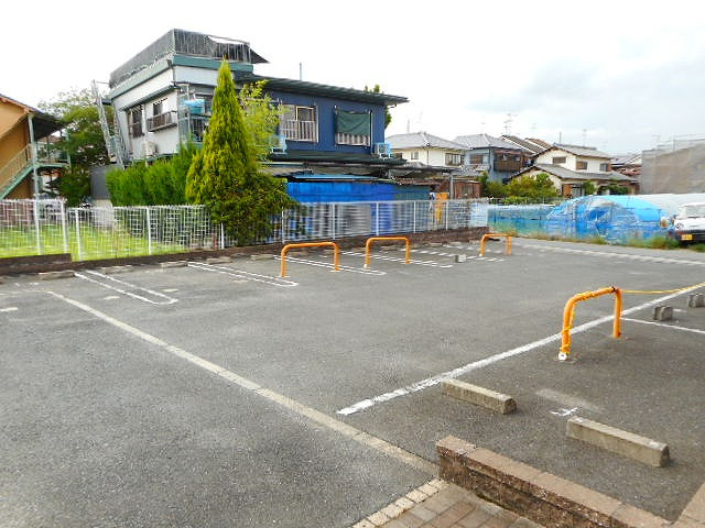 サンライトヒルBの駐車場