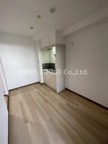 ドゥムレ西天満の居間・リビング|ゆったりとした居間です