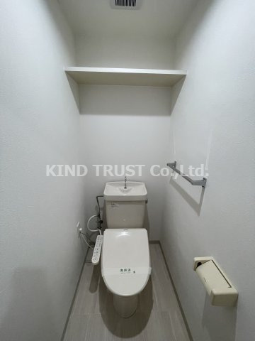 ドゥムレ西天満のトイレ|落ち着いたトイレです